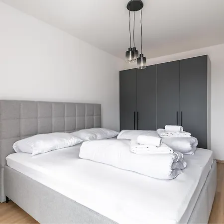 Top8top9top10 Apartment *